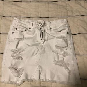 American eagle distressed skirt